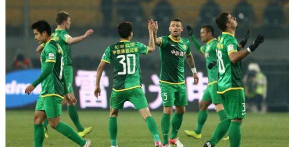  慕尼黑德比战火药味十足险冲突  