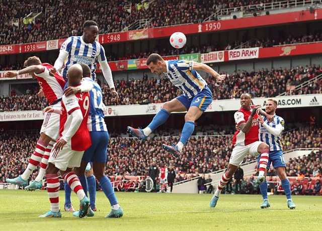  热刺主场惨败给水晶宫陷入低谷