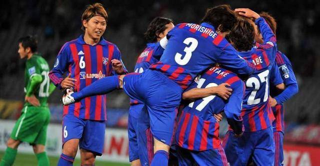  巴黎FC防守反击犀利，高效转换锁定胜局